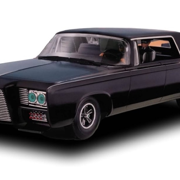AMT Green Hornet Black Beauty 1:25 Scale Model Kit - Picture 3 of 6